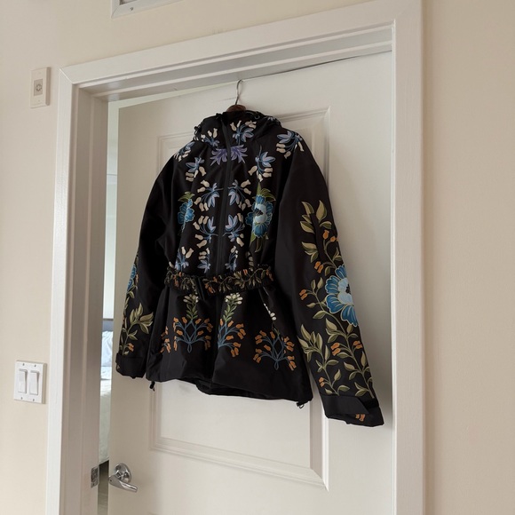 Farm Rio Black Winter Garden Hooded Belted Puffer Ski Jacket - Picture 6 of 8